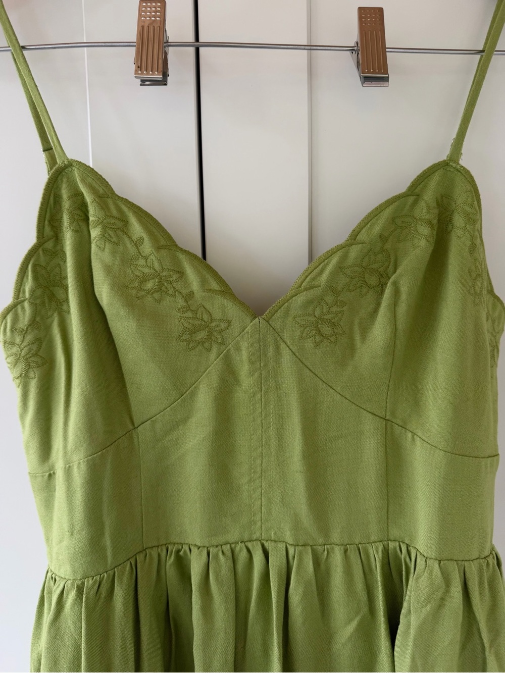 Kaidi Embroidered Midi Dress - Picture 3 of 7